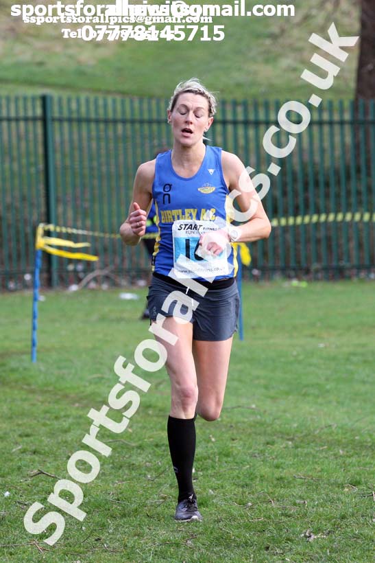 Senior womens and veteran Cathedral Relays, Birtley. Photo:  David T. Hewitson/Sports for All Pics